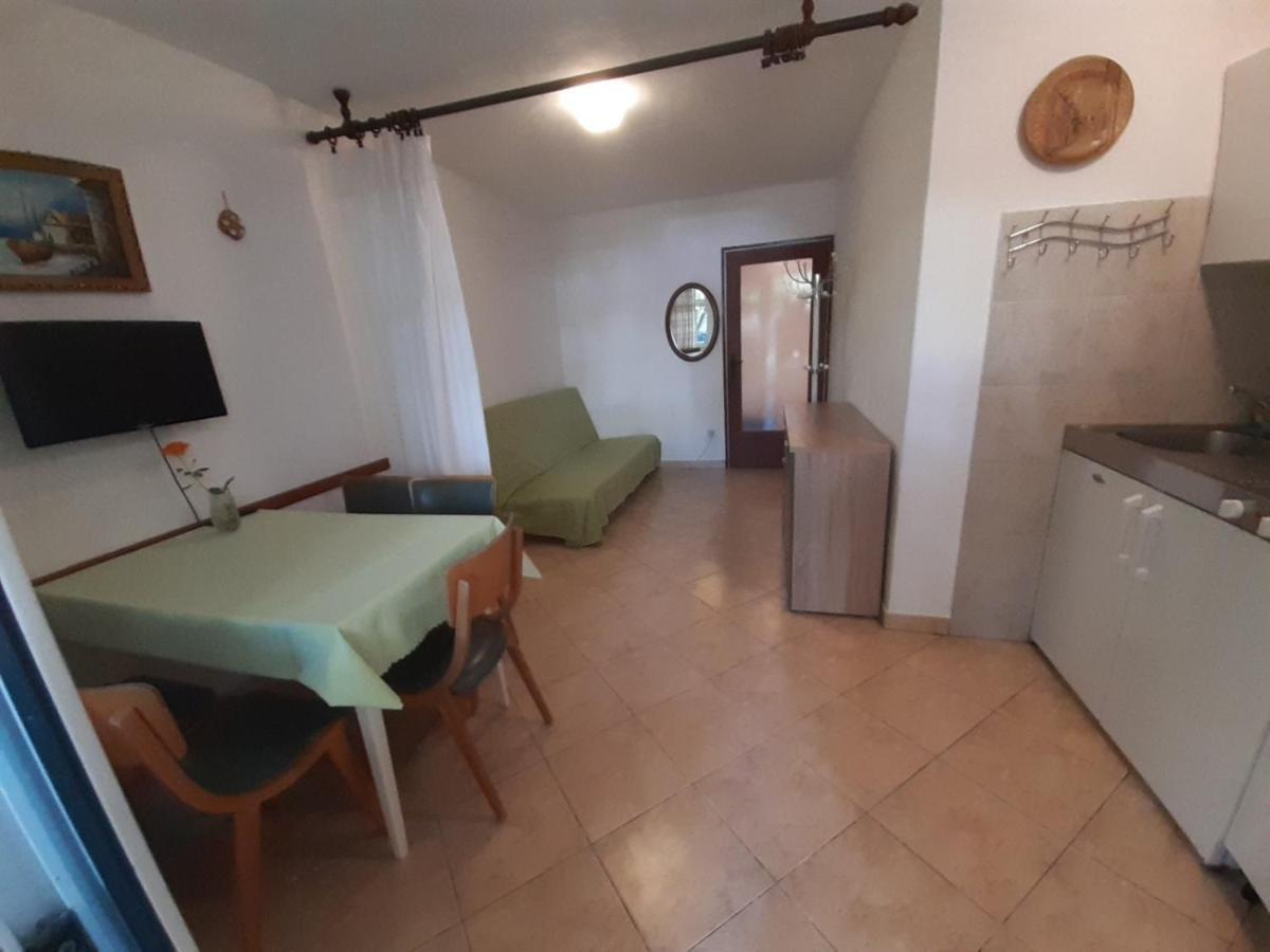 Apartment Spanjol Anka Раб Экстерьер фото