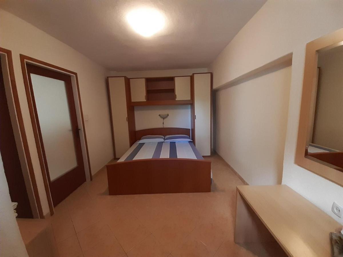 Apartment Spanjol Anka Раб Экстерьер фото