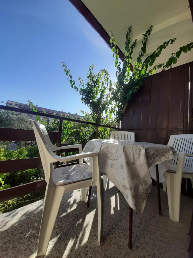 Apartment Spanjol Anka Раб Экстерьер фото